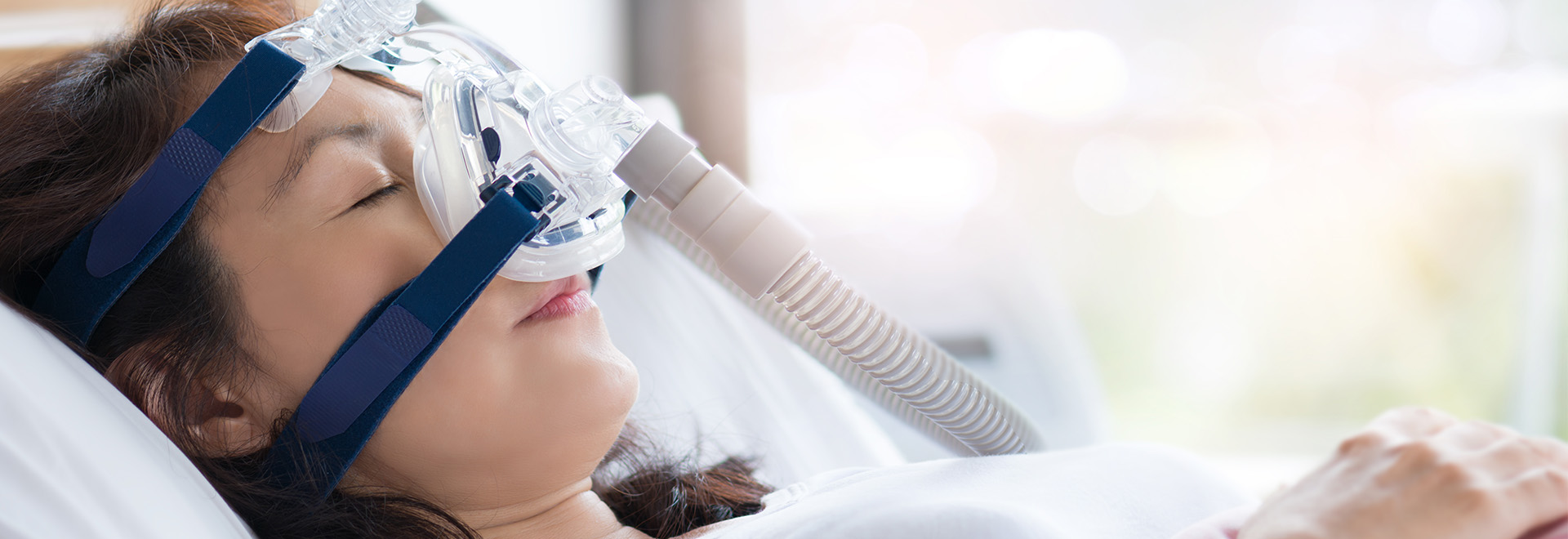 woman with cpap on